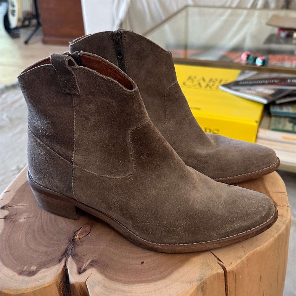 MADEWELL Boot Tan Suede zip, women size 7